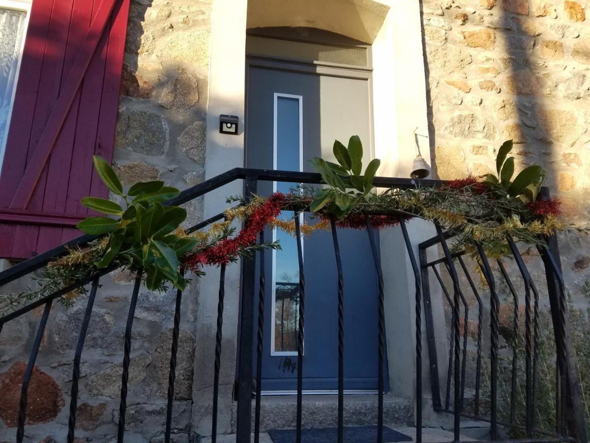 La clef des champs - Gîte 9 personnes entre Lyon et St-Etienne Les Halles Extérieur photo